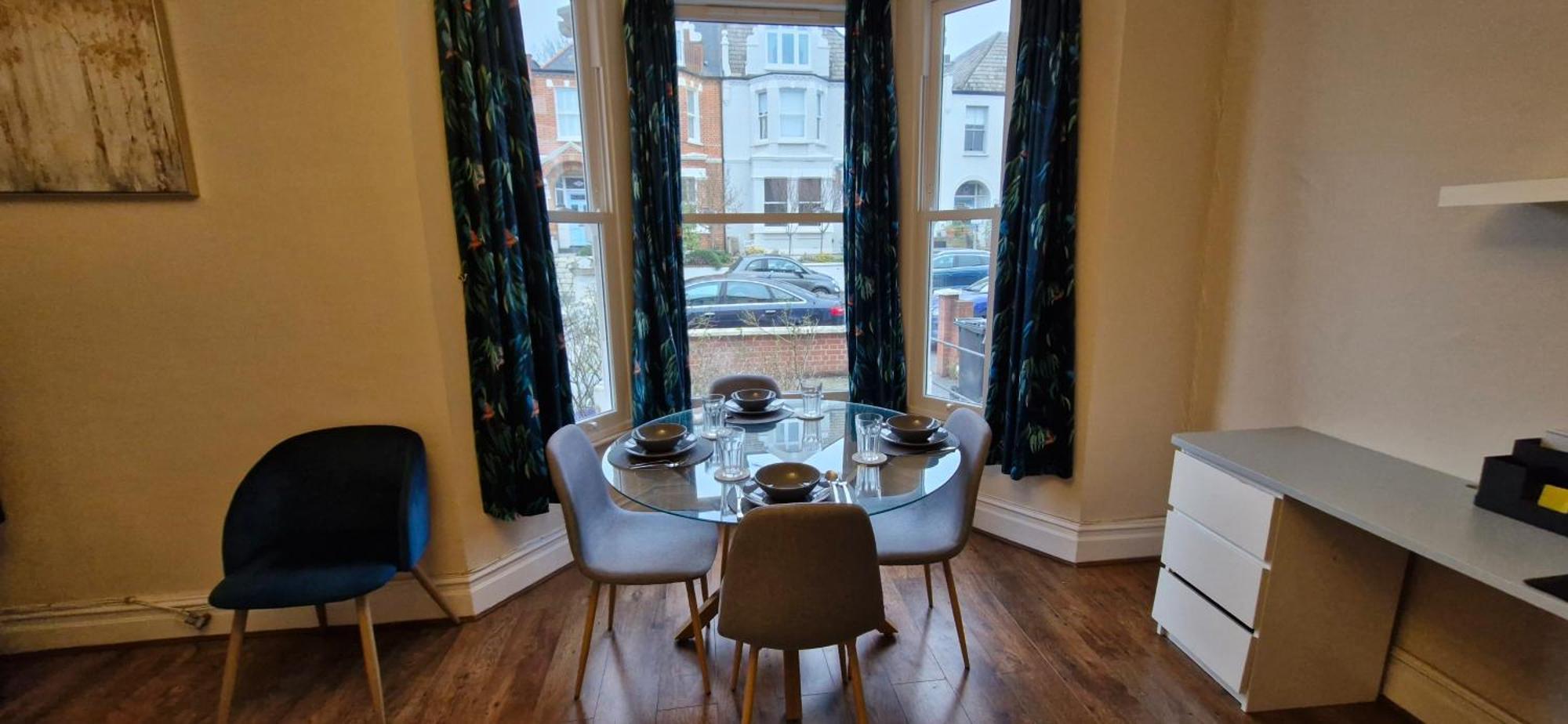 Charming Flat In Wimbledon Apartment Лондон Екстериор снимка