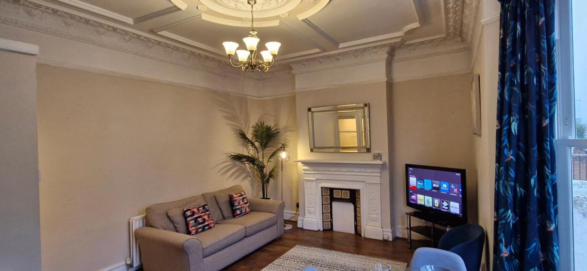 Charming Flat In Wimbledon Apartment Лондон Екстериор снимка